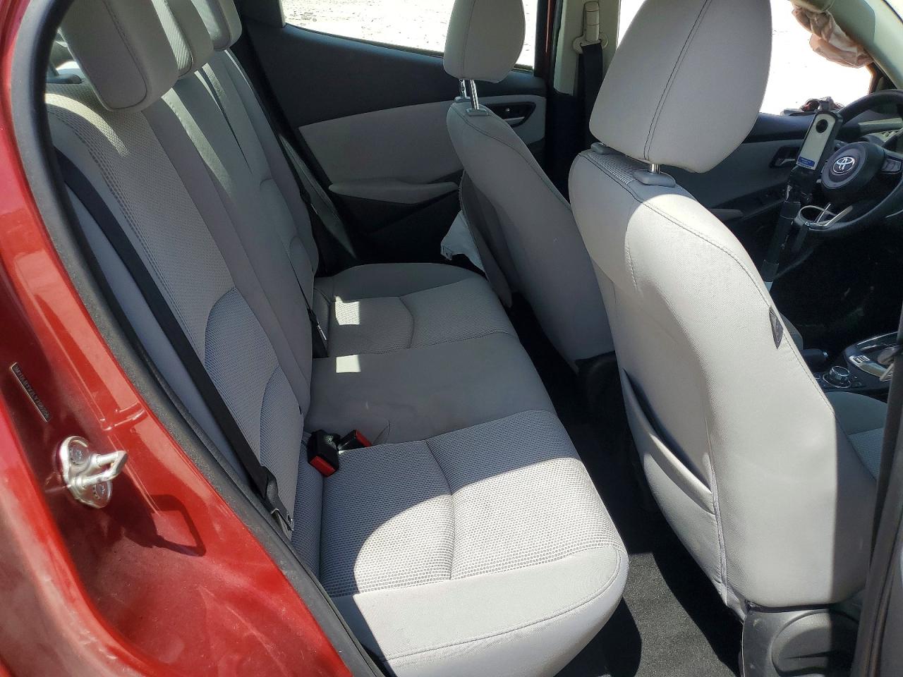 Toyota Yaris Le