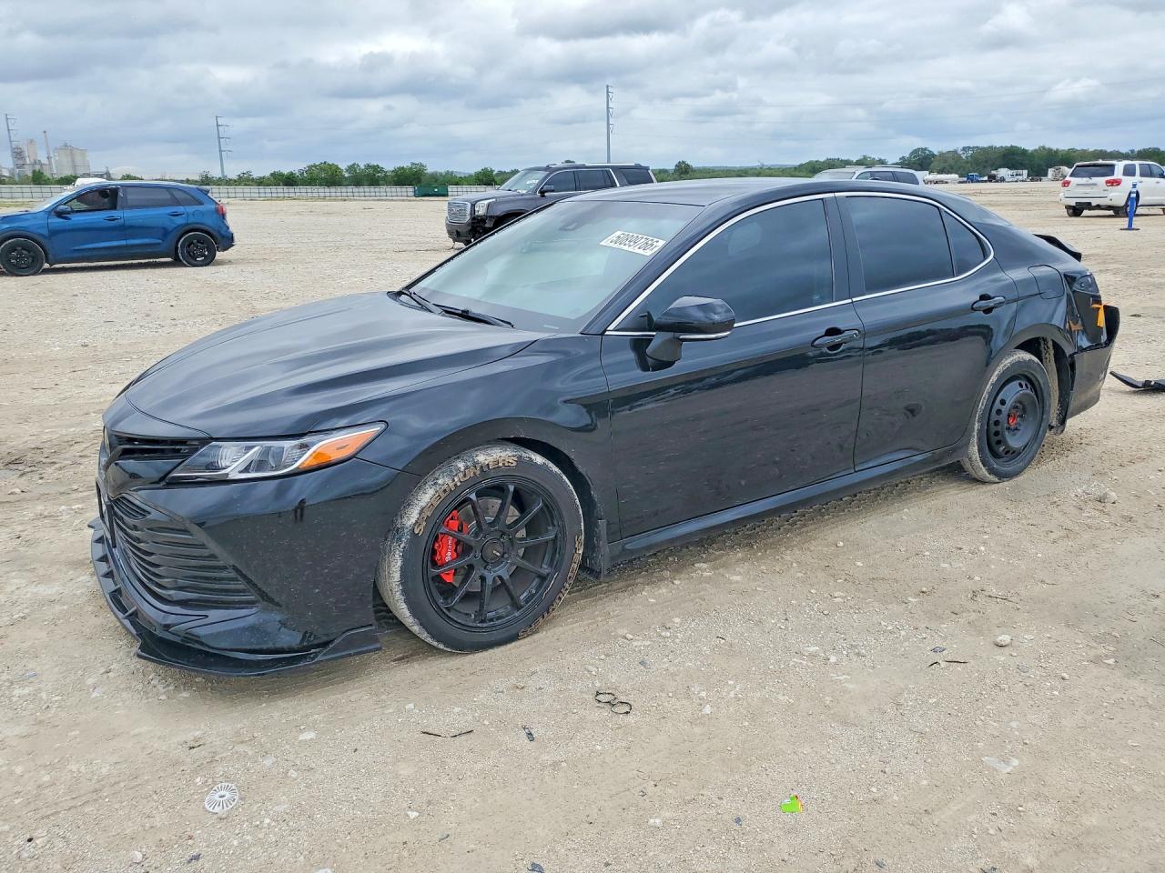 Salvage Toyota Camry Image