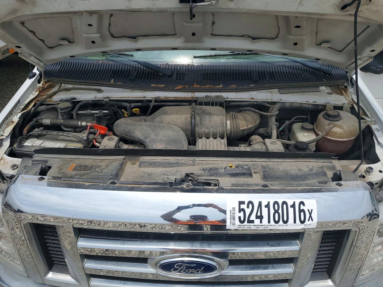 Ford Econoline E450 Super Duty Cutaway Van