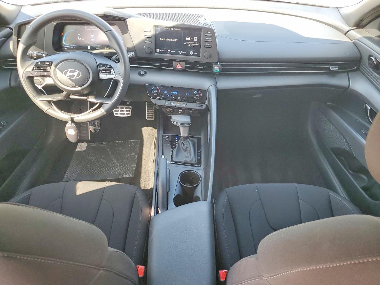 Hyundai ELANTRA Sel Sport