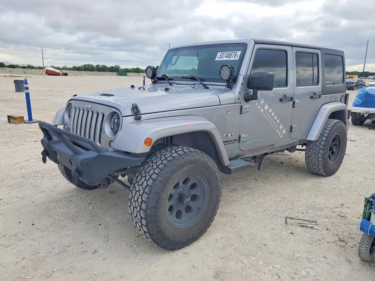 Salvage Jeep Wrangler Image
