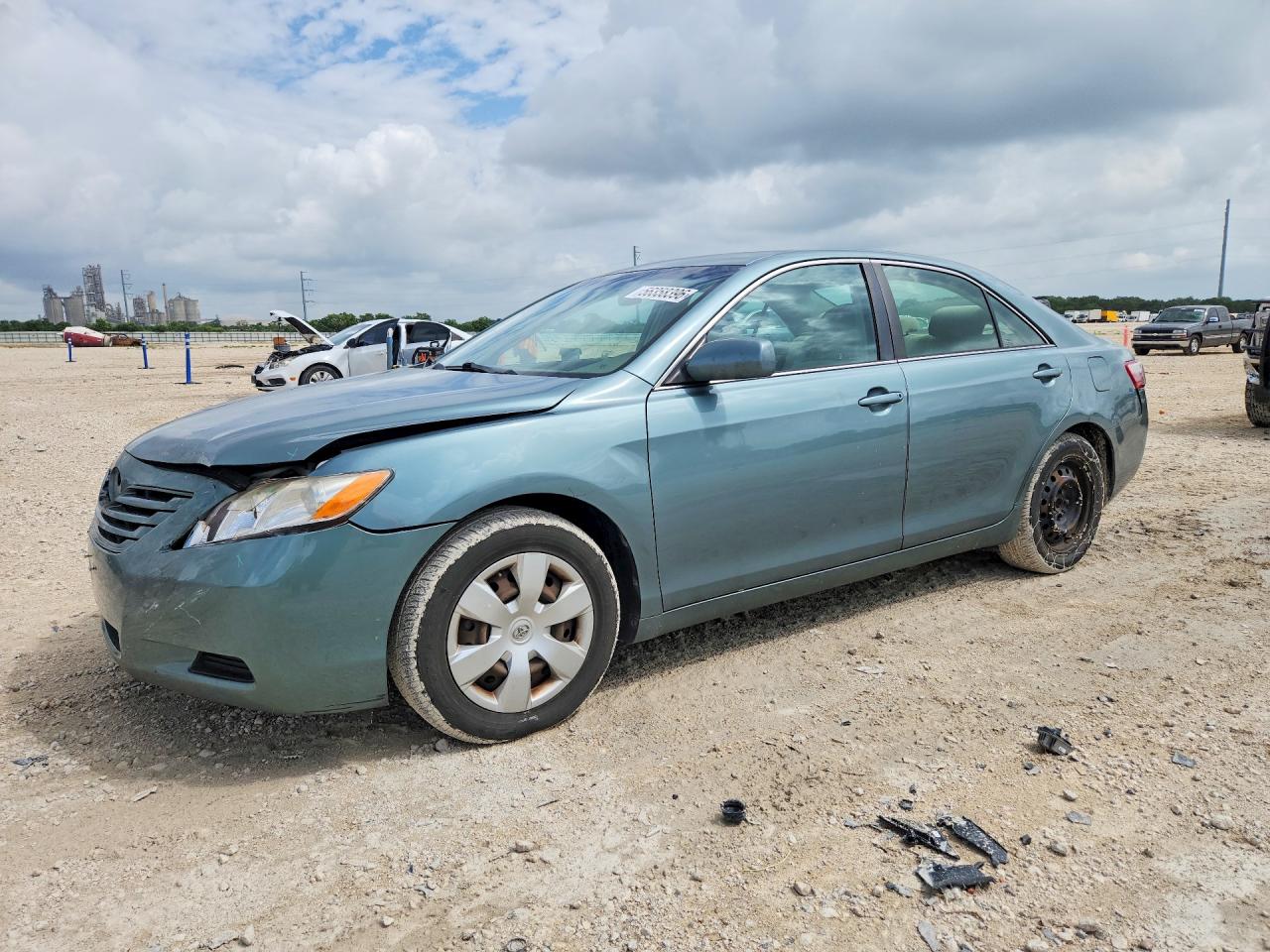 Salvage Toyota Camry Image