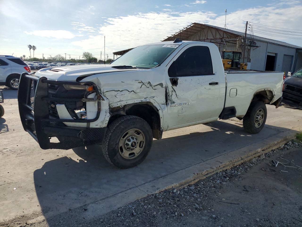 Salvage Chevrolet Silverado Image