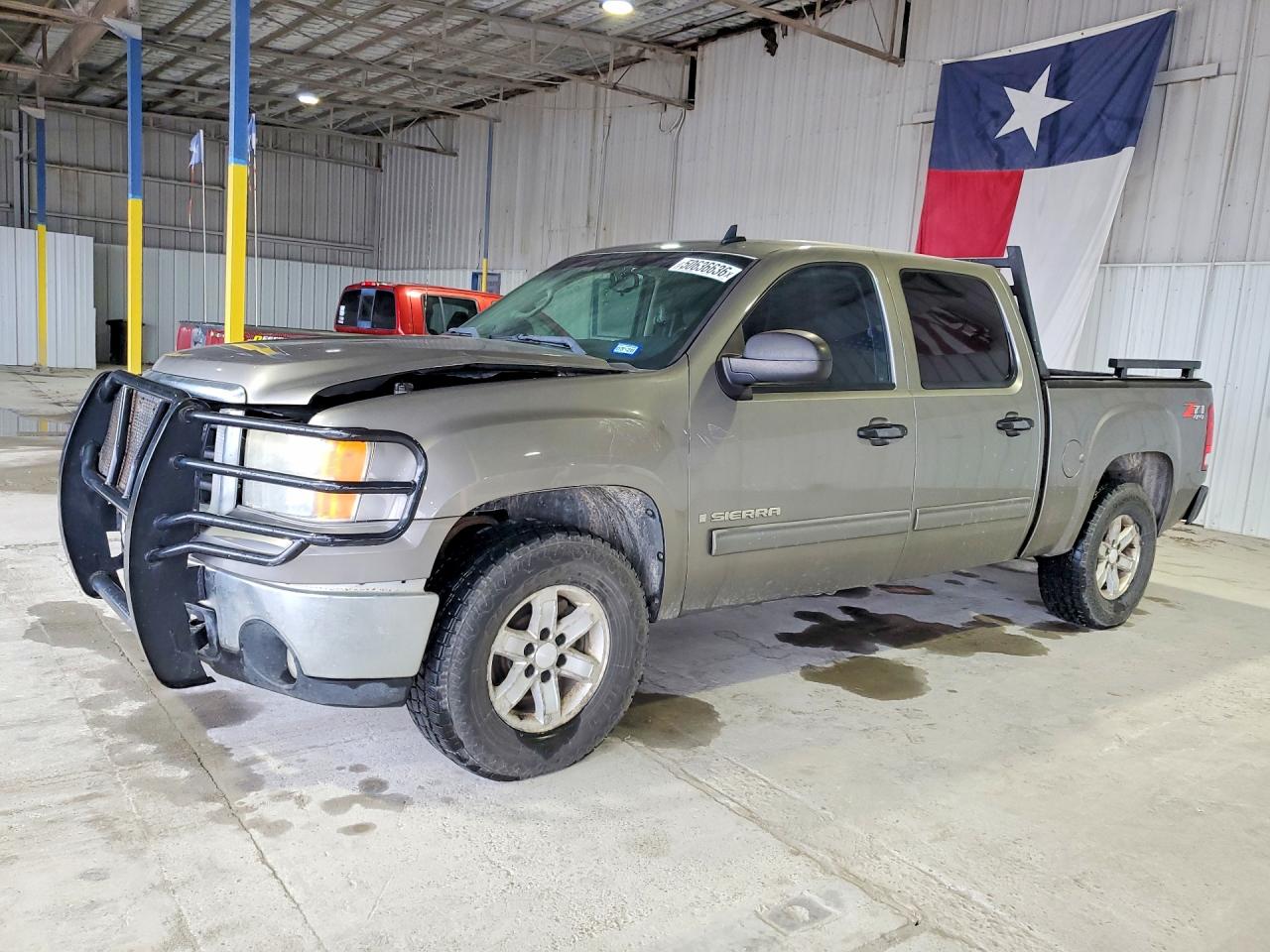 Salvage GMC Sierra Image