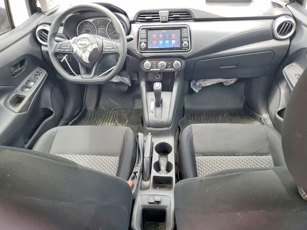 Nissan Versa S