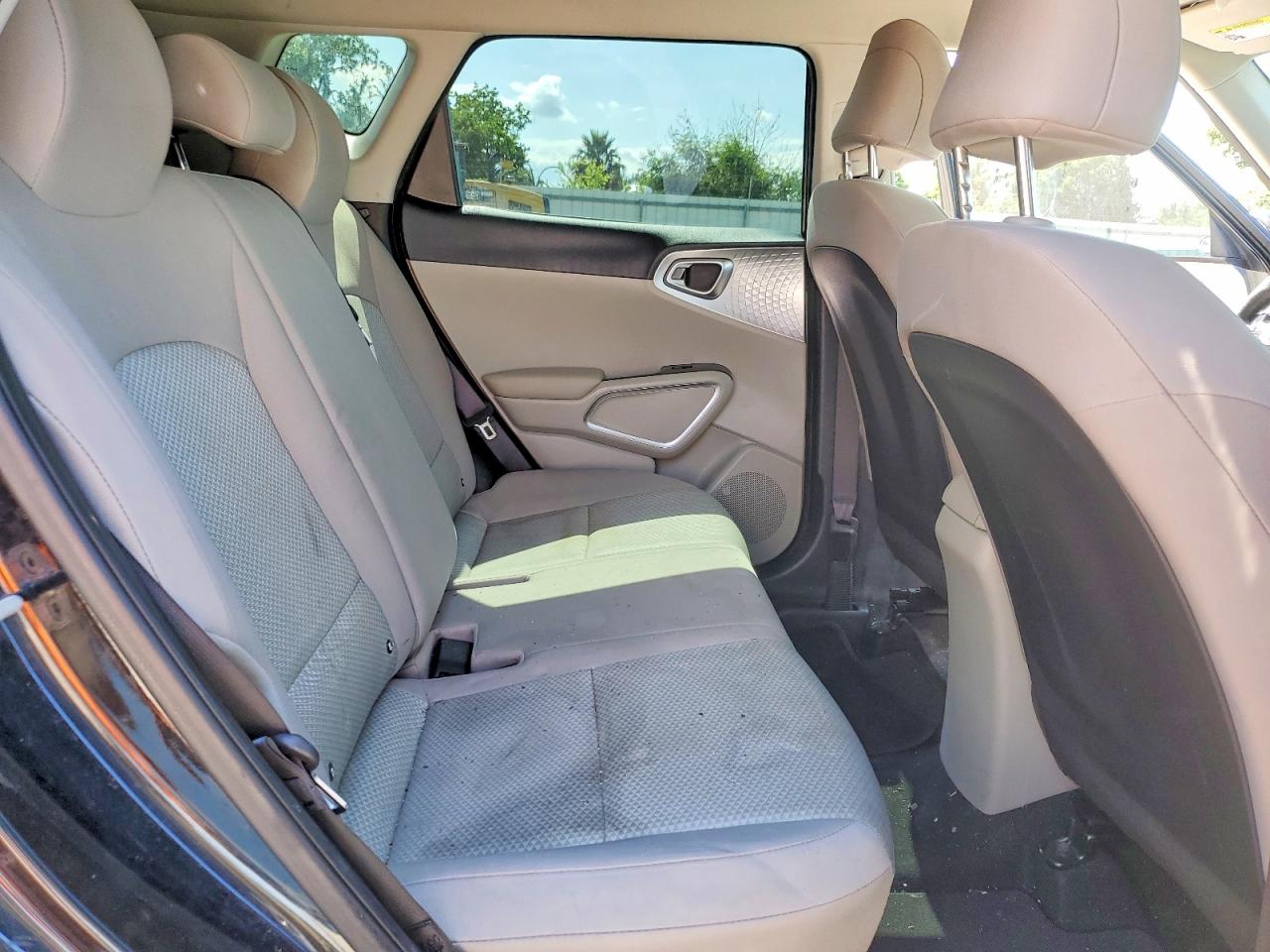 Kia Soul Lx