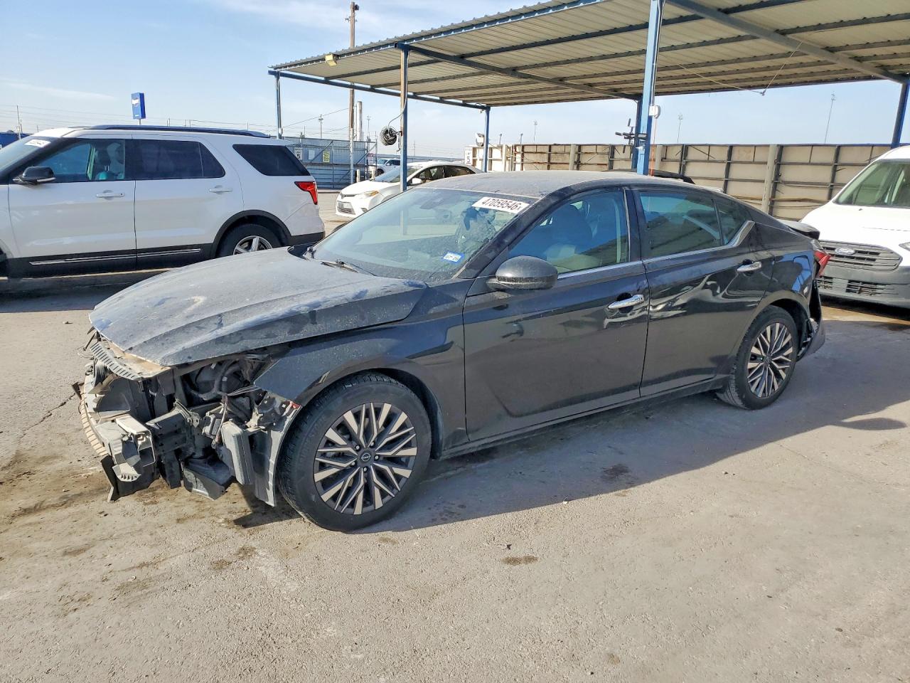 Salvage Nissan Altima Image
