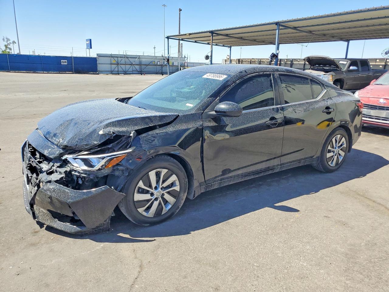 Salvage Nissan Sentra Image