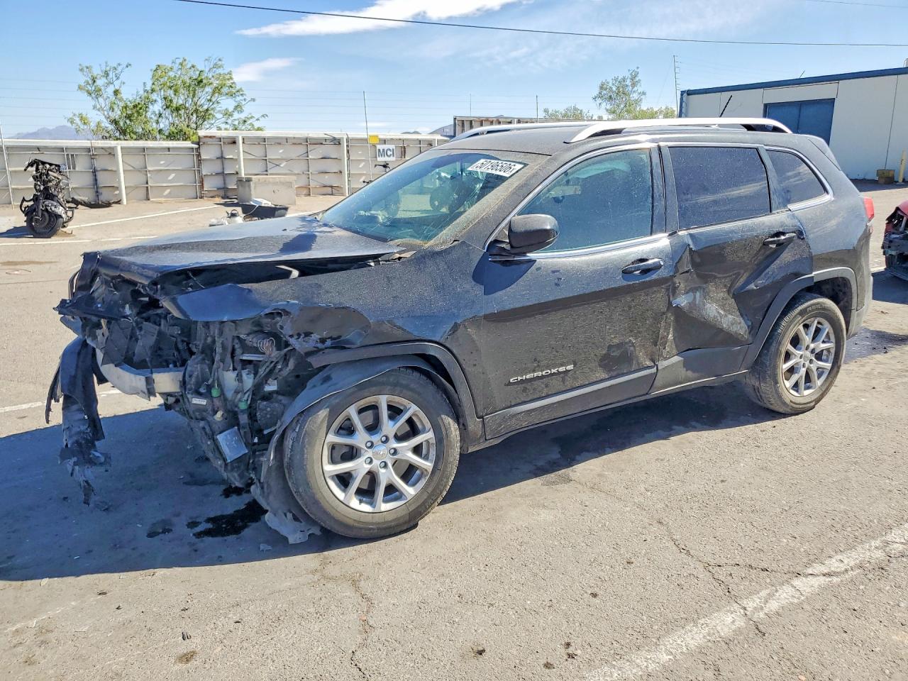 Salvage Jeep Cherokee Image