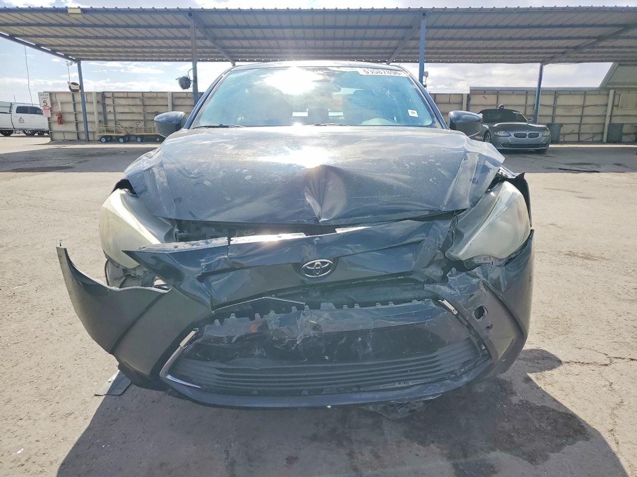 Toyota Yaris Base