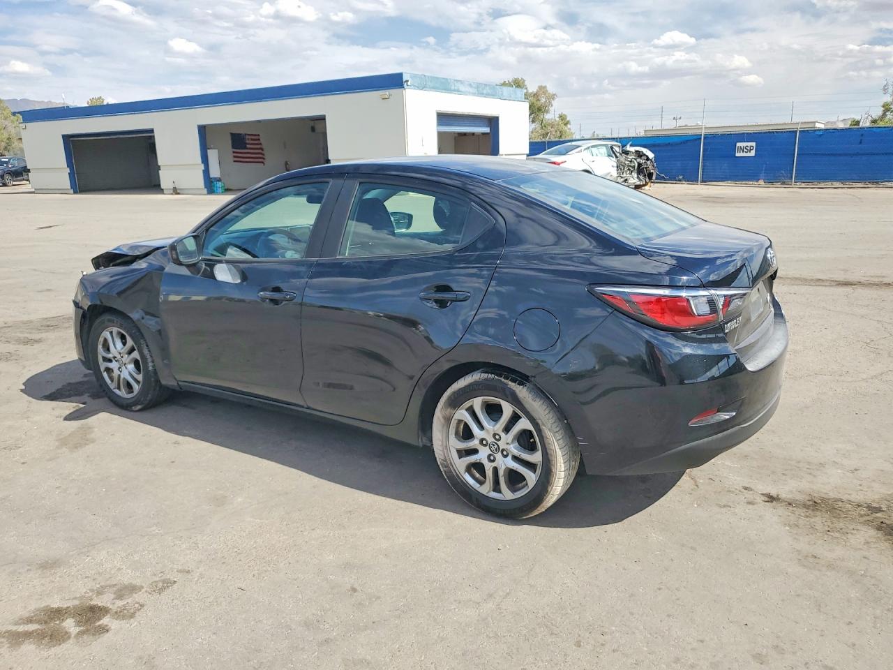 Toyota Yaris Base