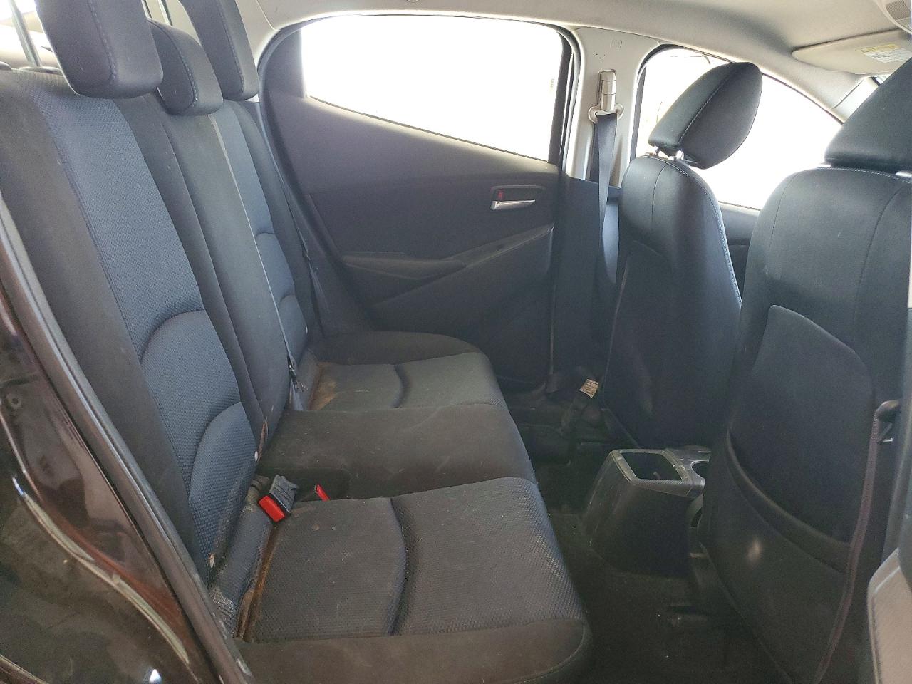 Toyota Yaris Base