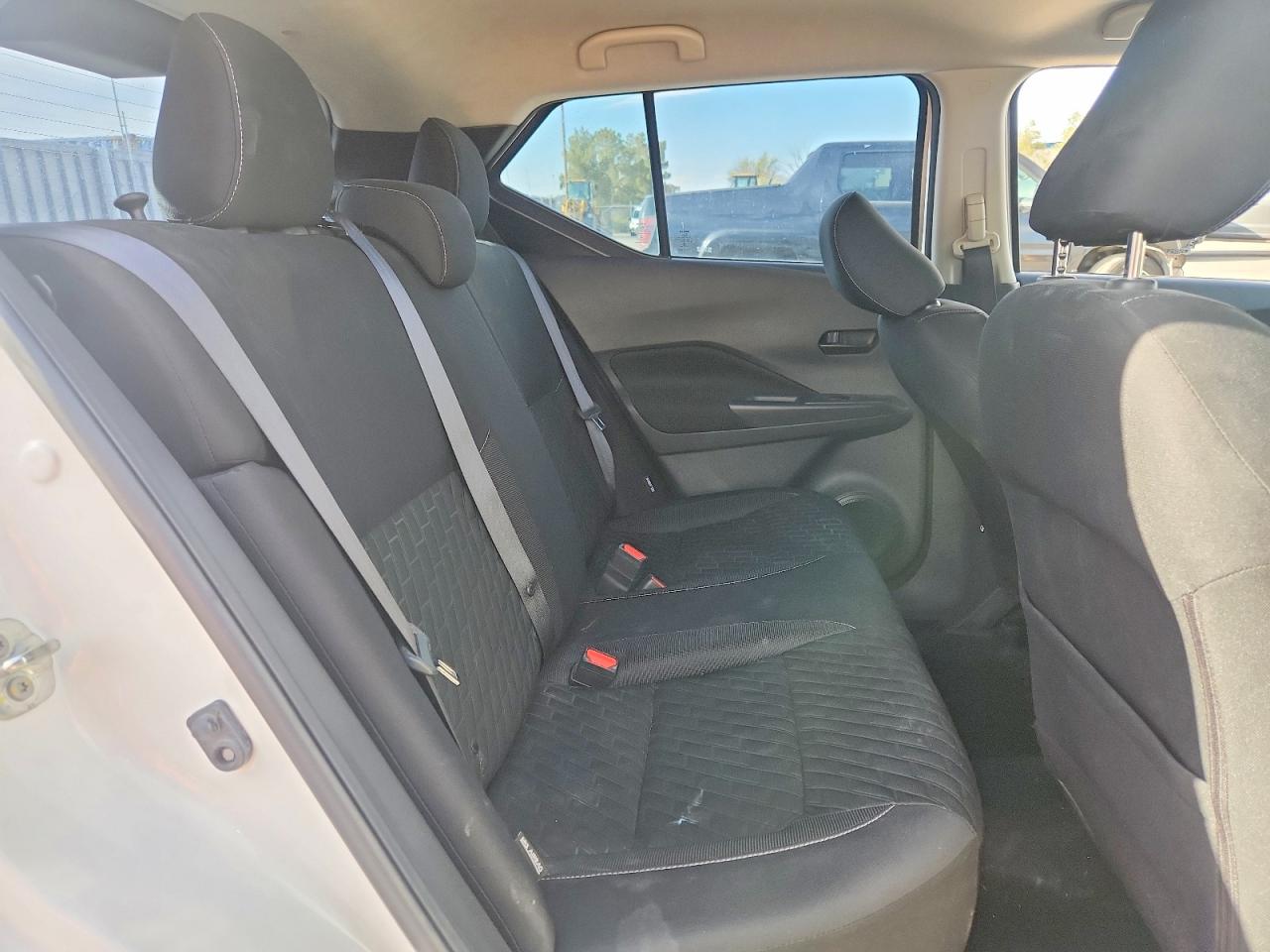 Nissan Kicks S