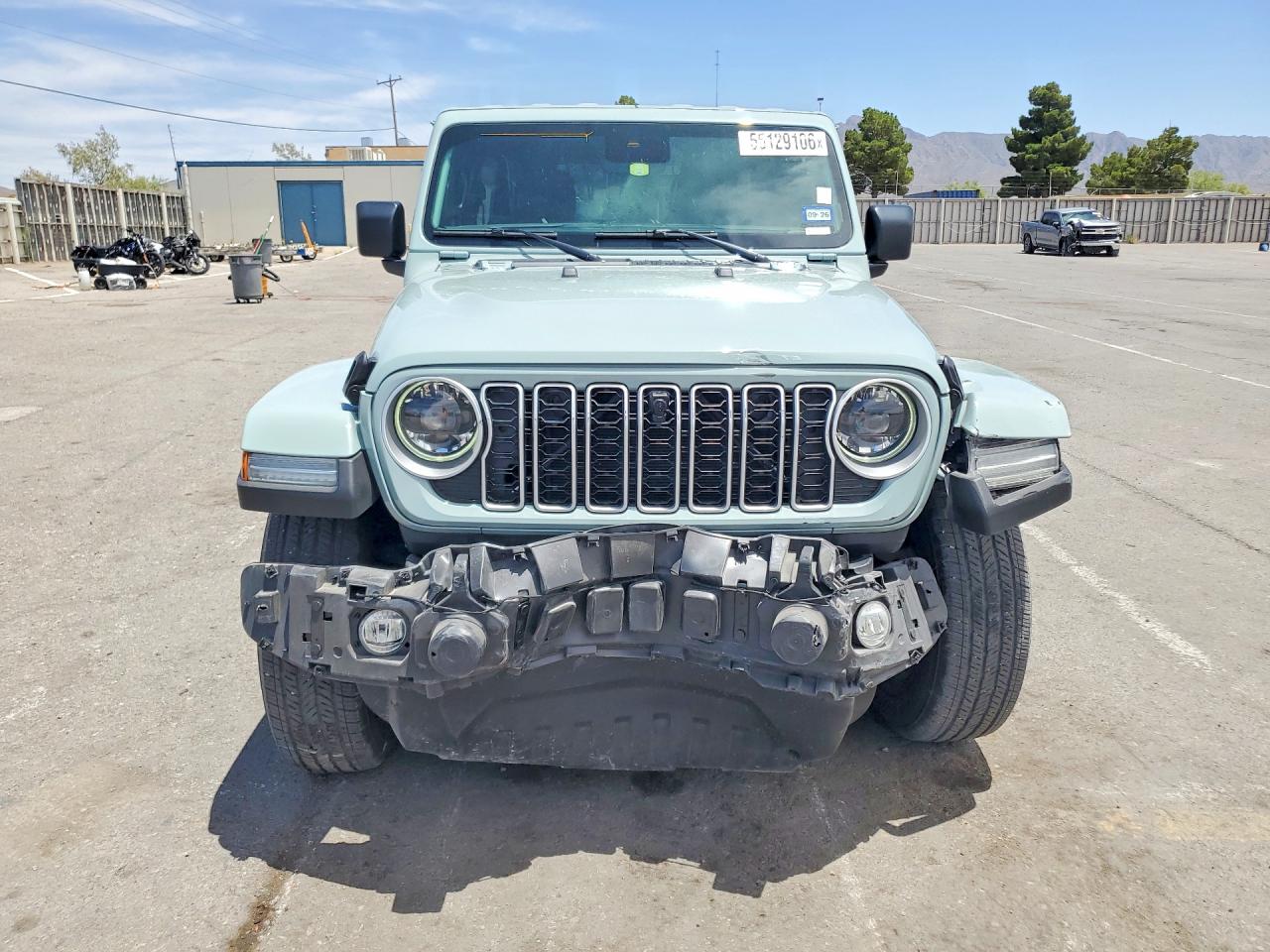Jeep Wrangler Sahara