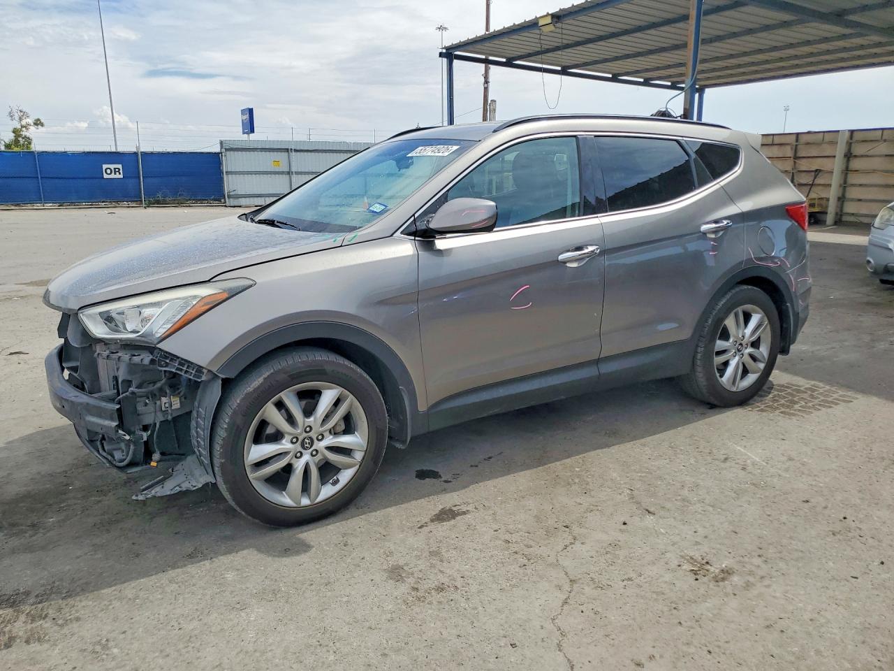 Salvage Hyundai SANTA FE Image