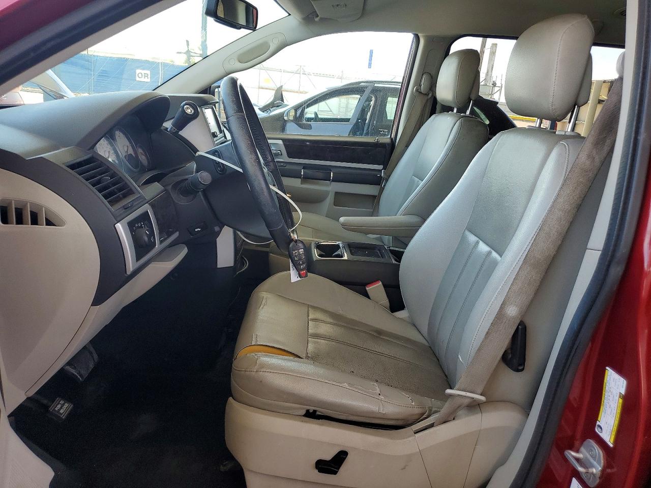 Dodge Caravan Sxt