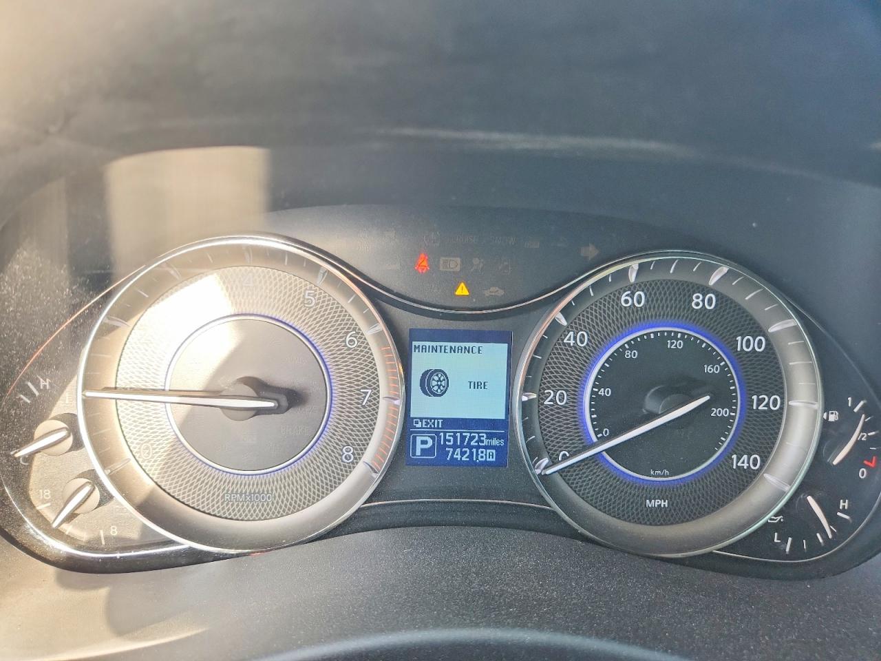 INFINITI Qx Base