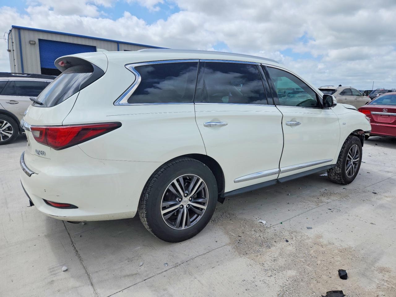 INFINITI Qx Base