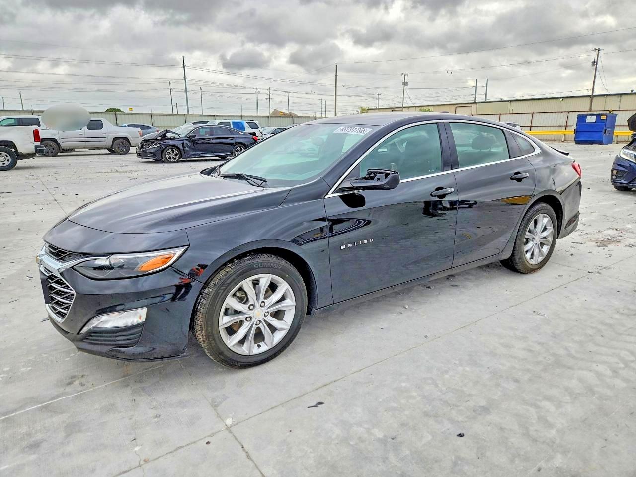 Salvage Chevrolet Malibu Image