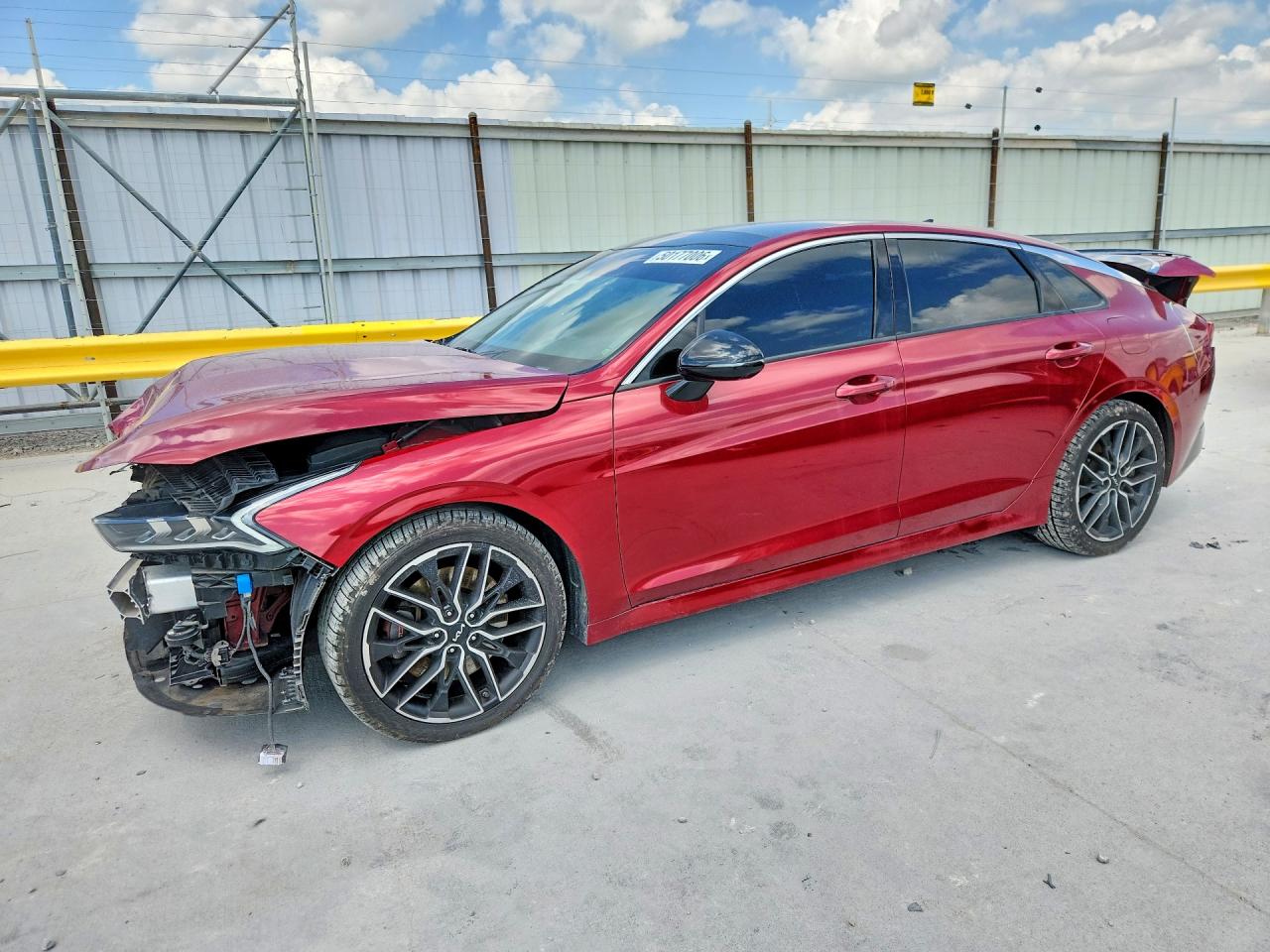Salvage Kia K5 Image