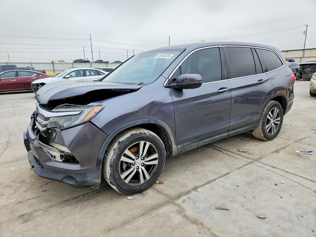 Salvage Honda Pilot Image