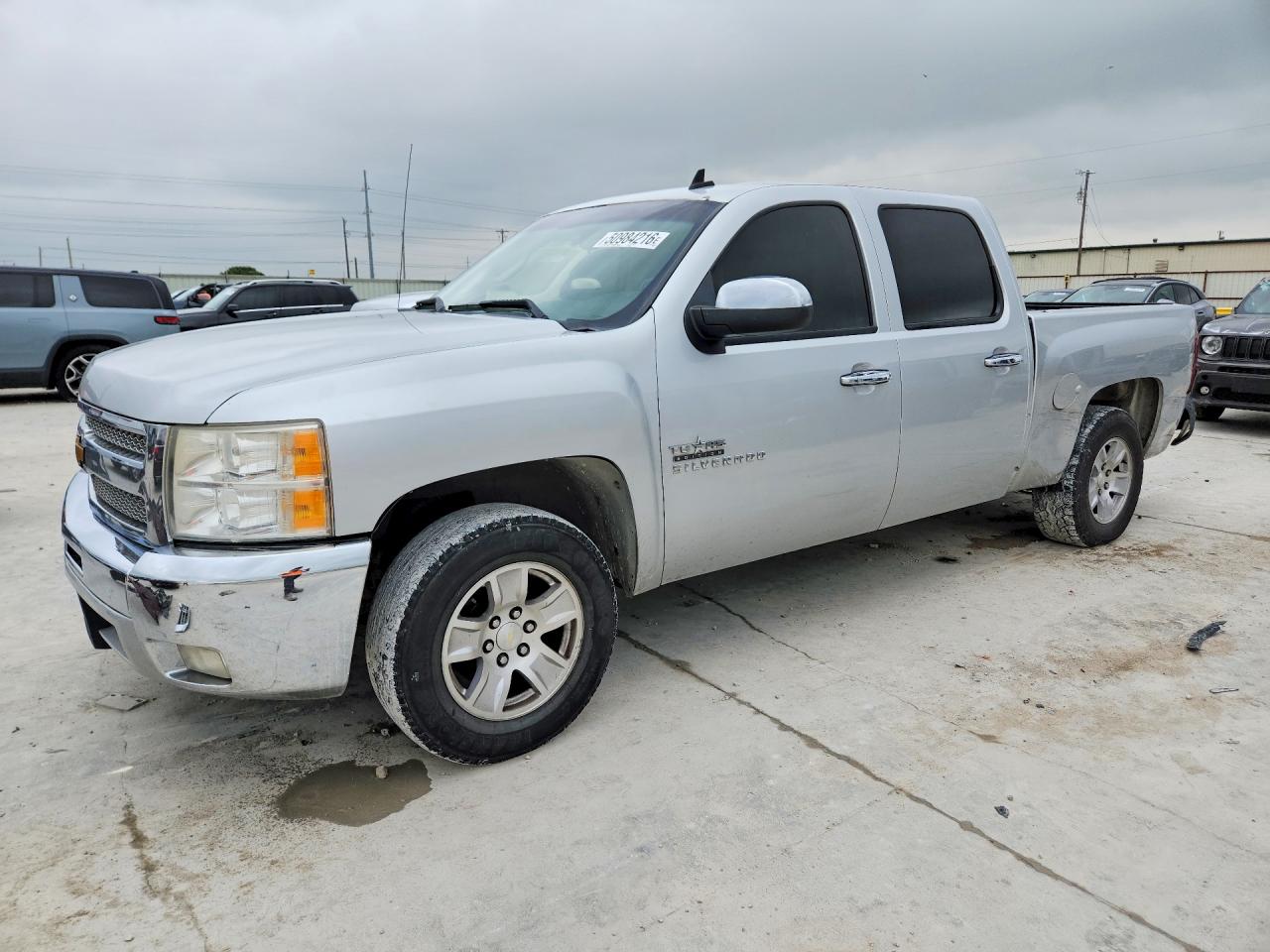 Salvage Chevrolet Silverado Image