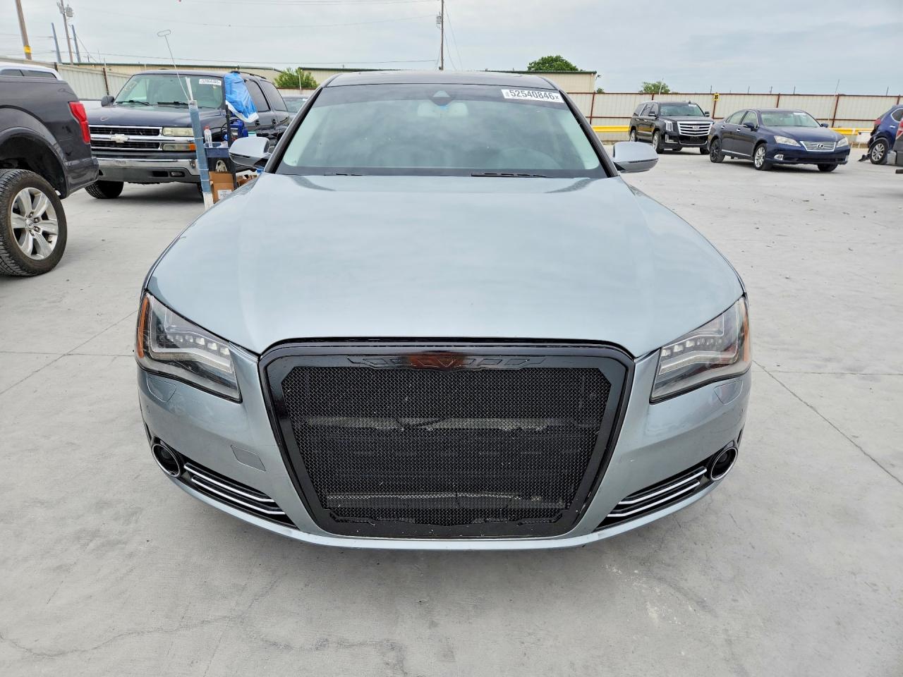 Audi A8 L Quattro