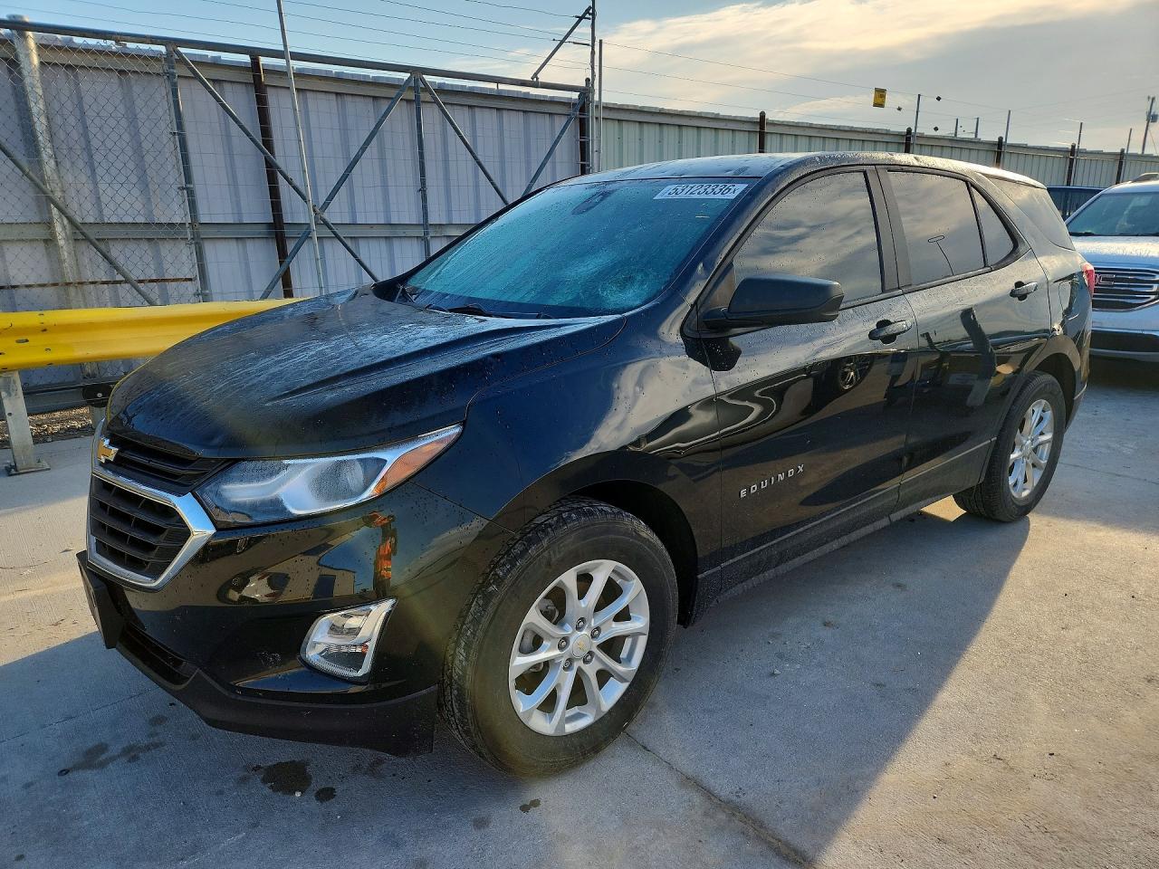 Salvage Chevrolet Equinox Image
