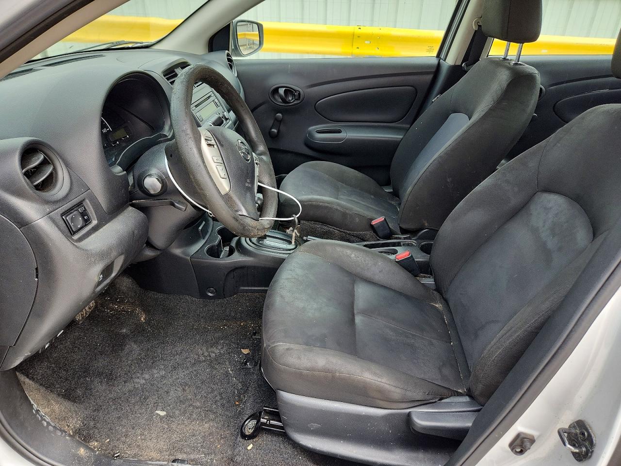 Nissan Versa S Plus