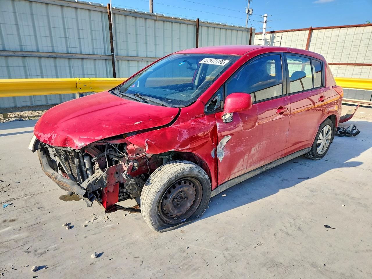 Salvage Nissan Versa Image