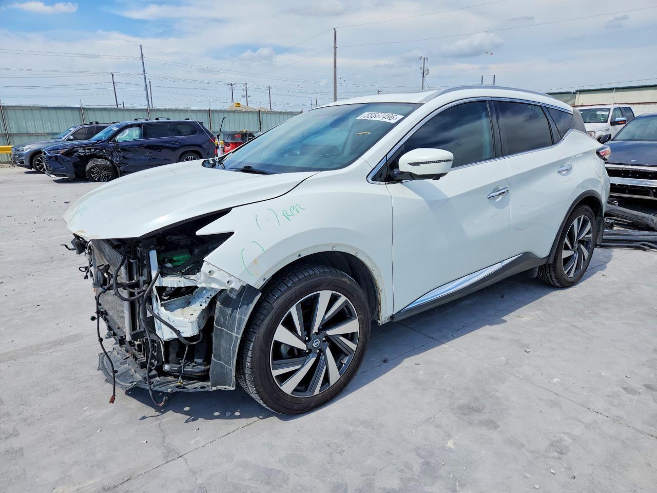 Salvage Nissan Murano Image