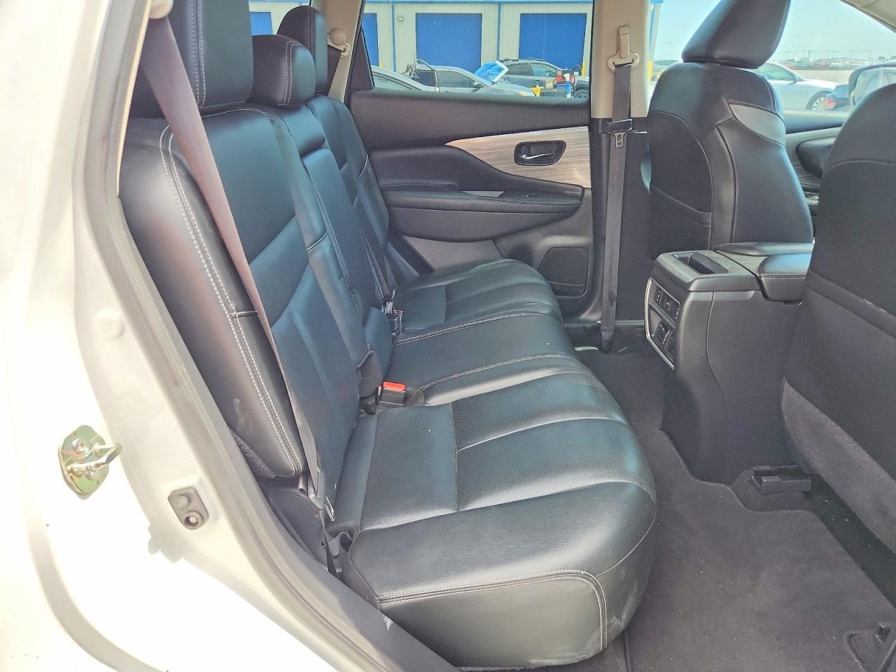 Nissan Murano S