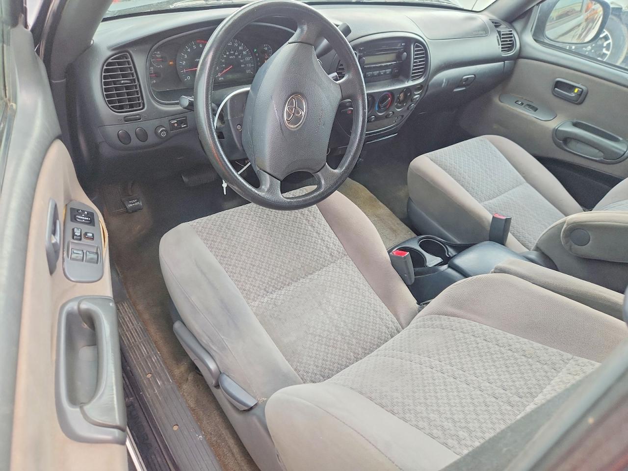 Toyota Tundra Access Cab Sr5