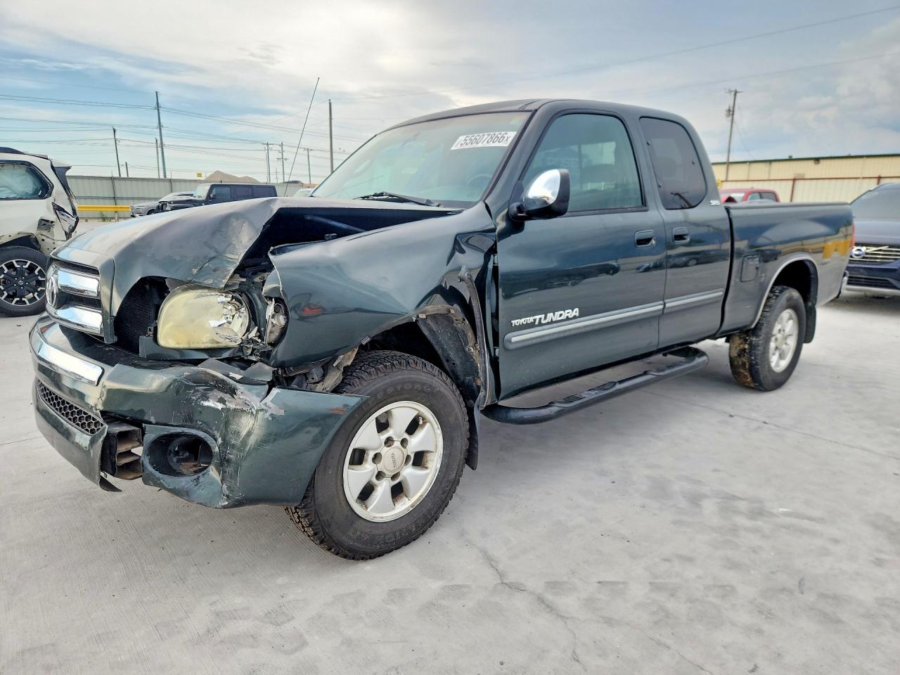 Salvage Toyota Tundra Image