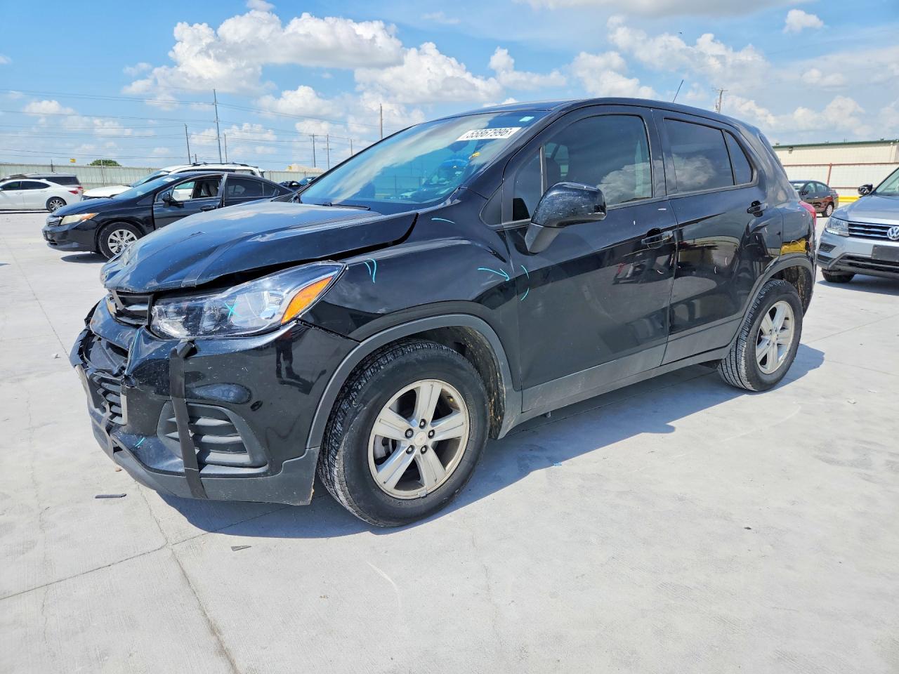 Salvage Chevrolet Trax Image