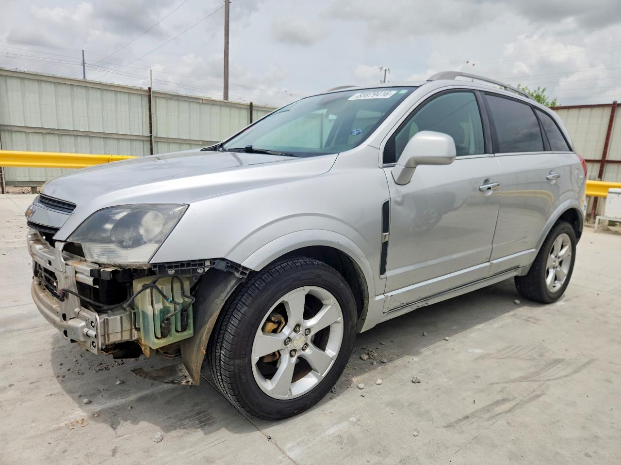Salvage Chevrolet Captiva Image