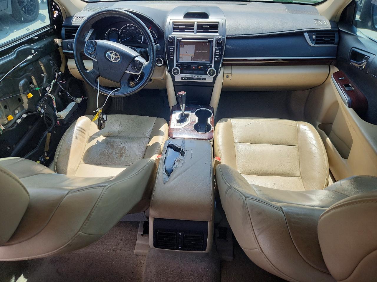 Toyota Camry Xle V6