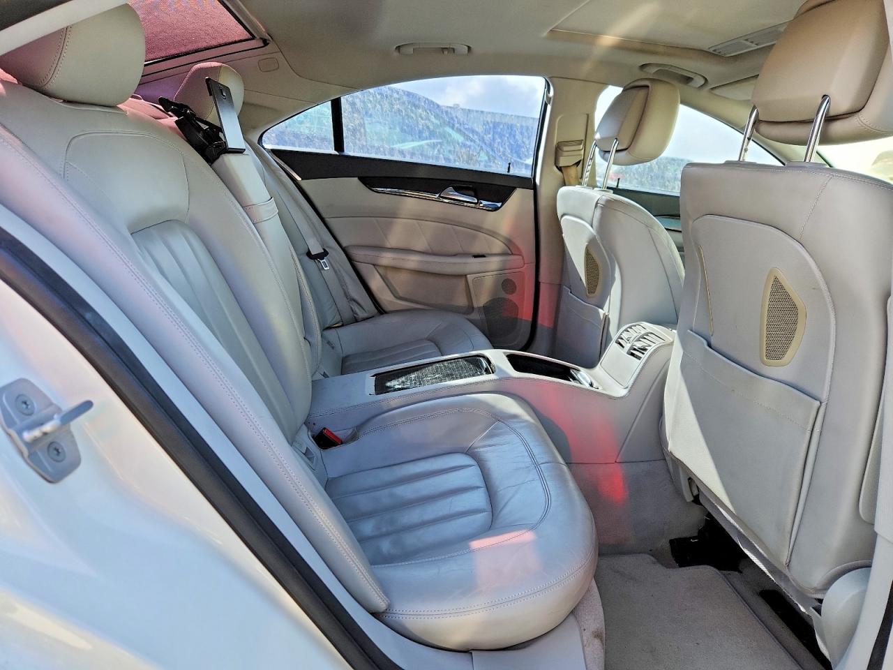 Mercedes-Benz Cls-class 550