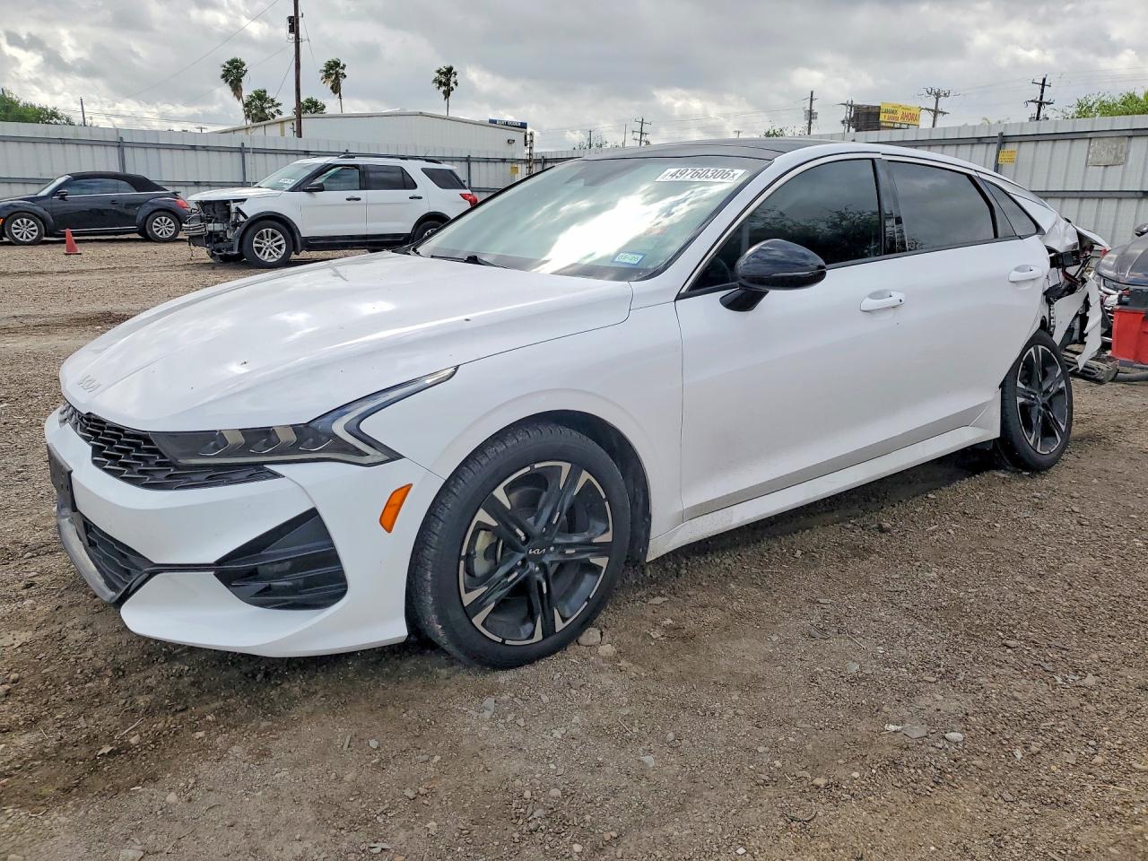 Salvage Kia K5 Image