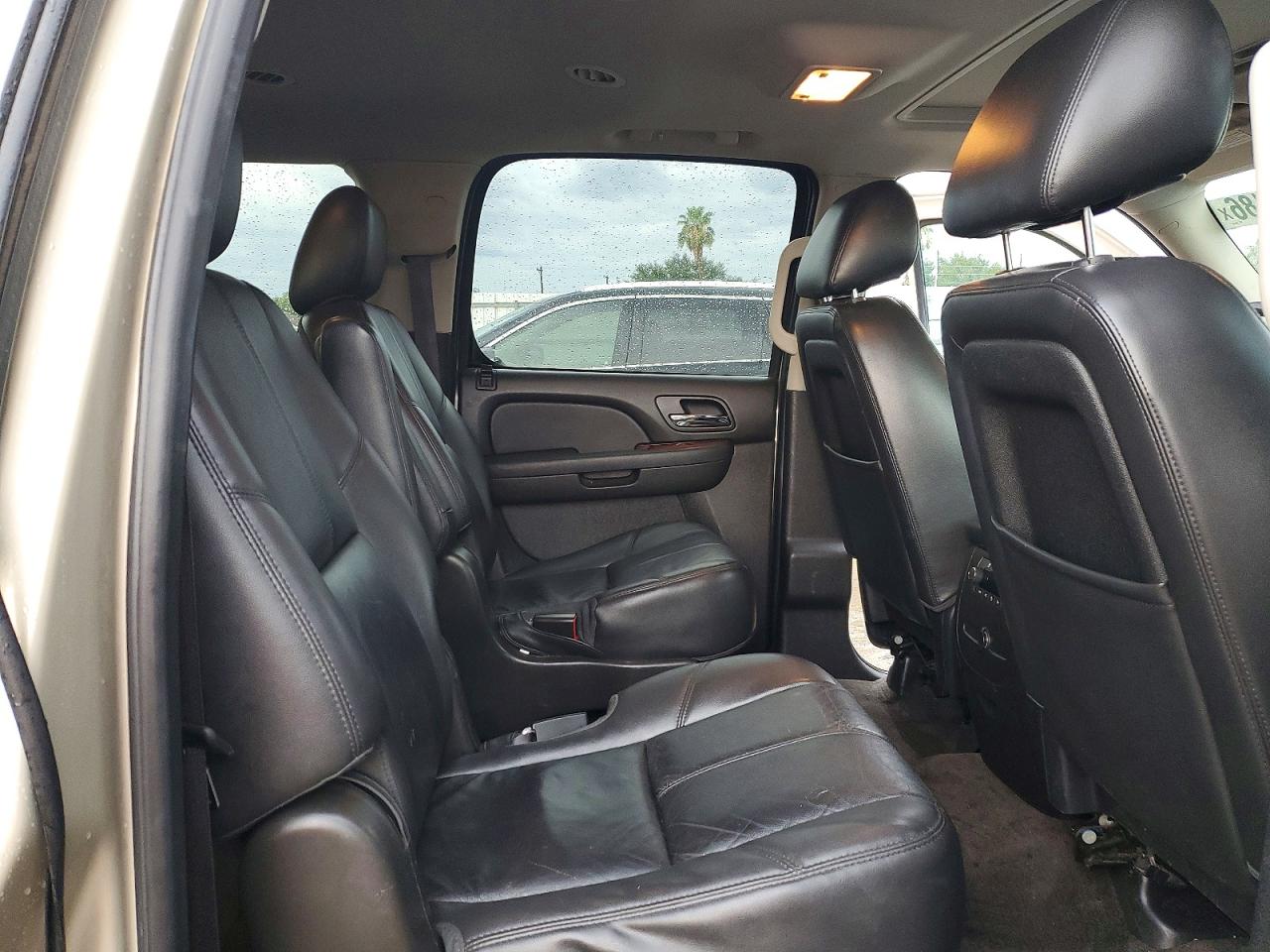Chevrolet Suburban