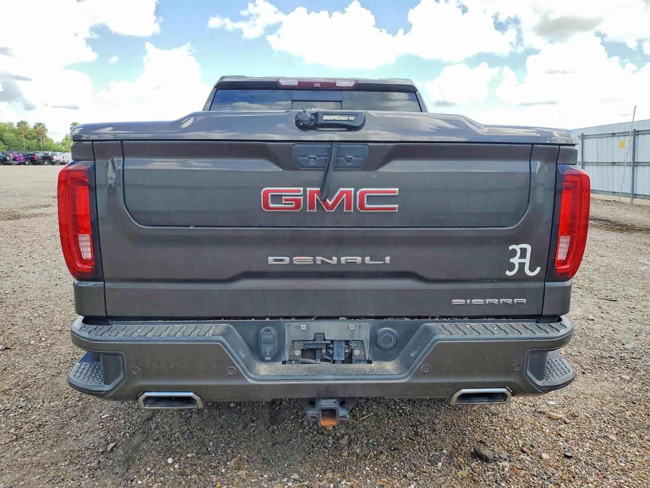 GMC Sierra K1500 Denali