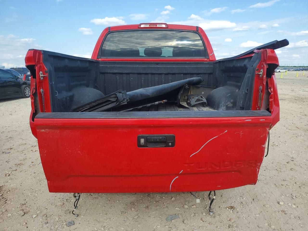 Toyota Tundra Crewmax Sr5
