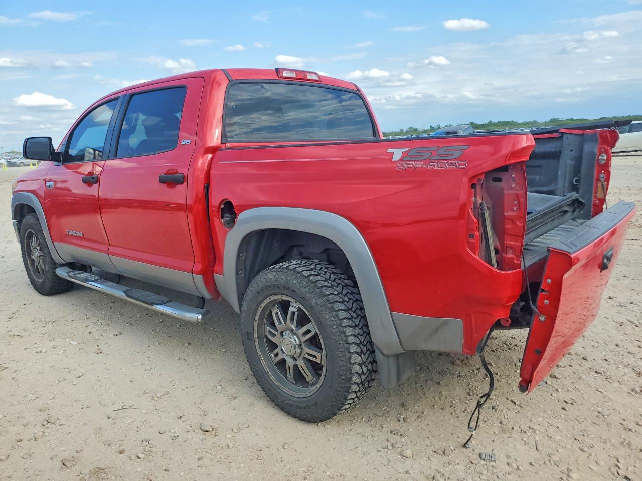 Toyota Tundra Crewmax Sr5