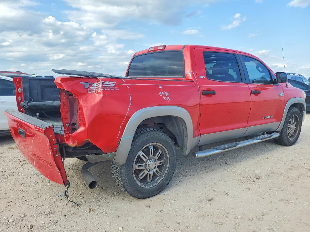 Toyota Tundra Crewmax Sr5