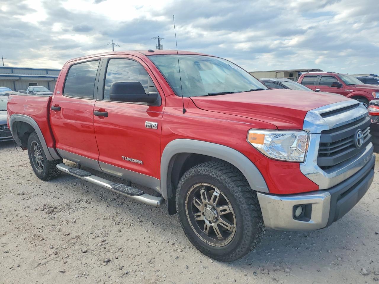 Toyota Tundra Crewmax Sr5