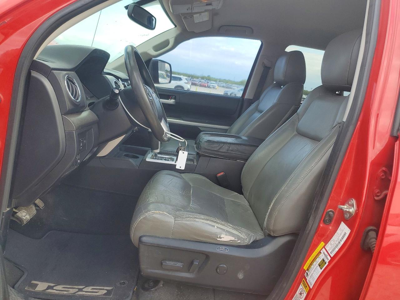 Toyota Tundra Crewmax Sr5