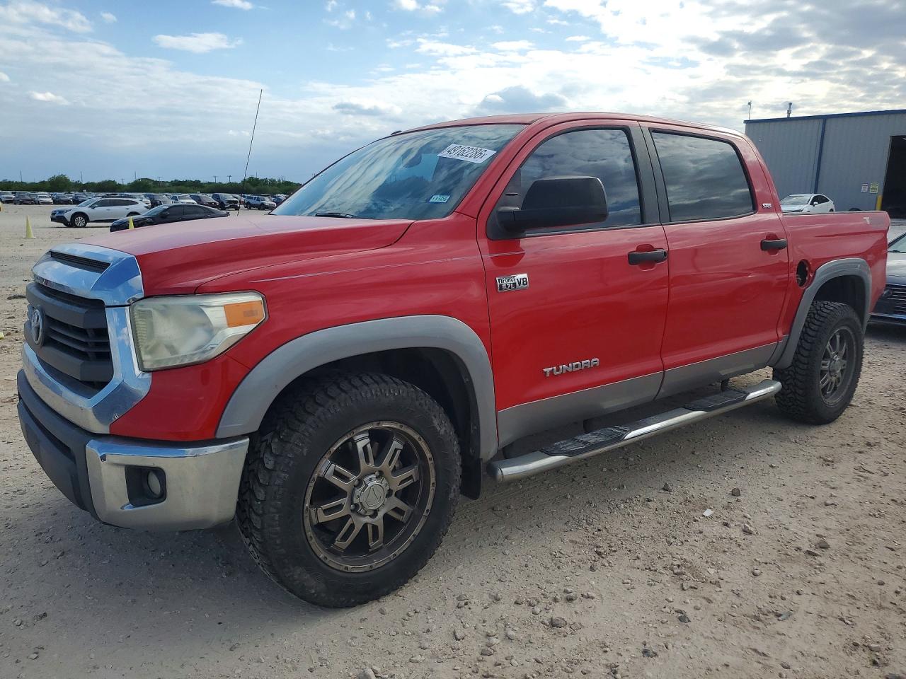 Salvage Toyota Tundra Image