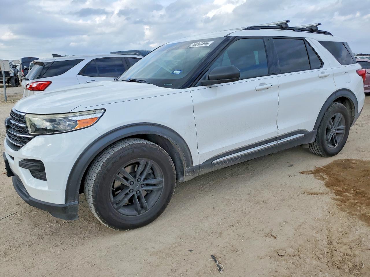 Salvage Ford Explorer Image