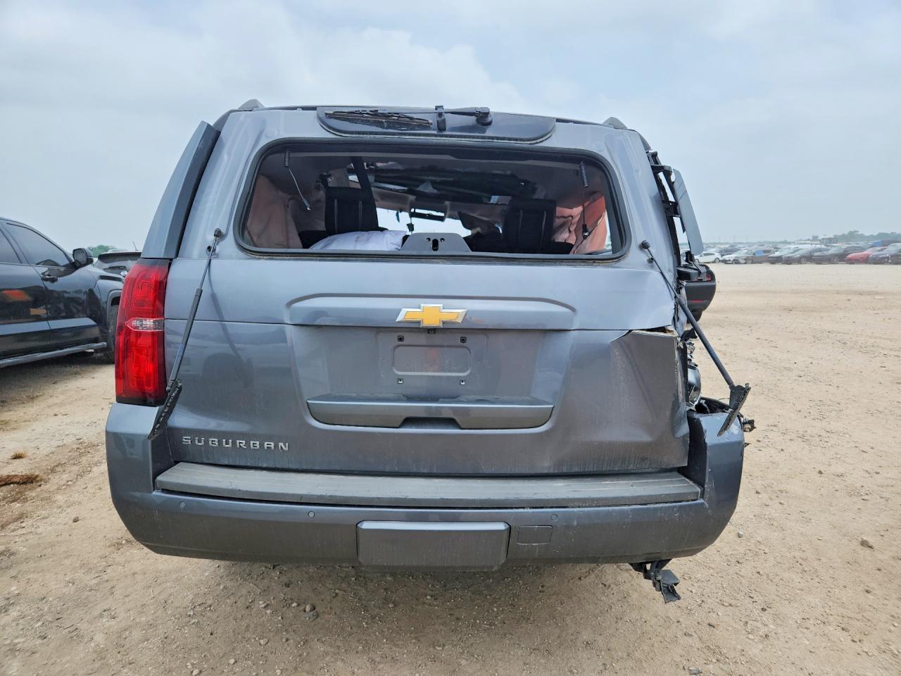 Chevrolet Suburban C1500 Lt