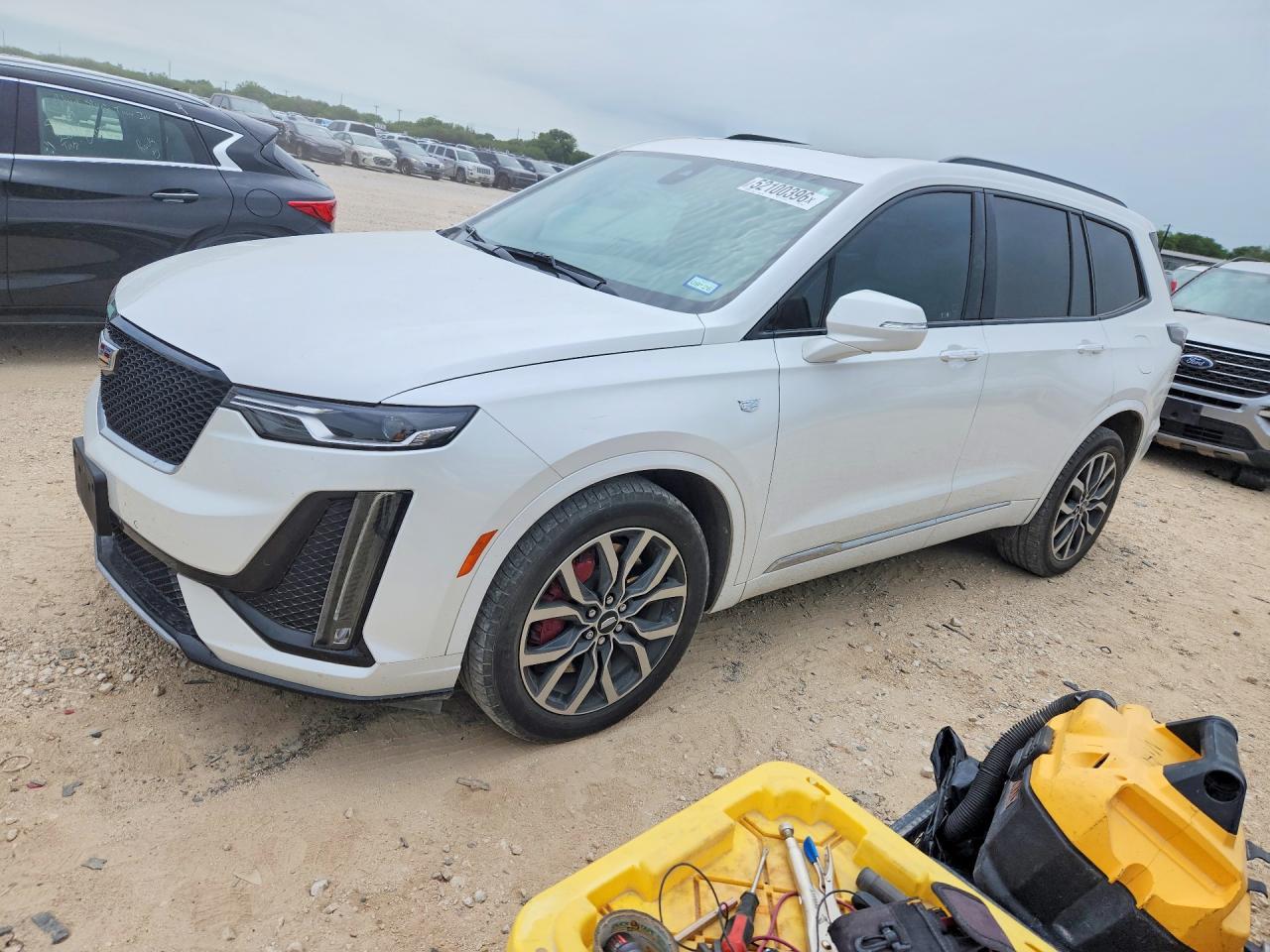 Salvage Cadillac XT6 Image